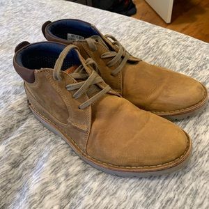 Clarks Vargo Mid Shoes, size 11